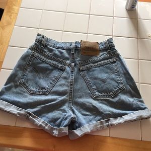 Levi’s Women’s Shorts EUC